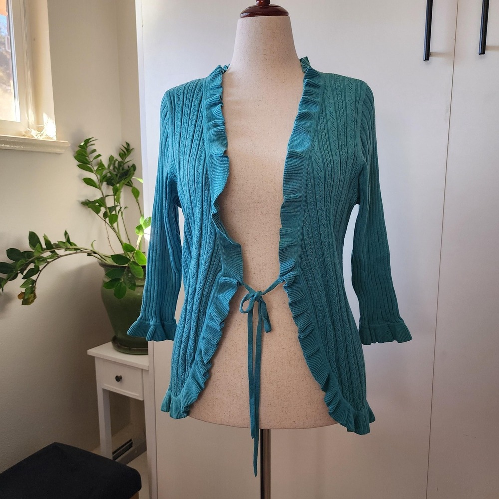 14/16W light teal blue cardigan with tie front, ribbed, and ruffle edging